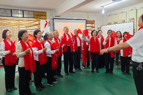 我校离退休教职工开展“桑榆歌盛世 银发颂初心”文艺展演比赛活动